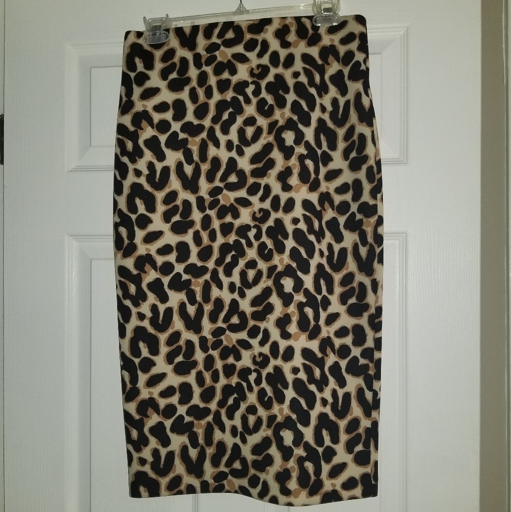 Leopard print skirt